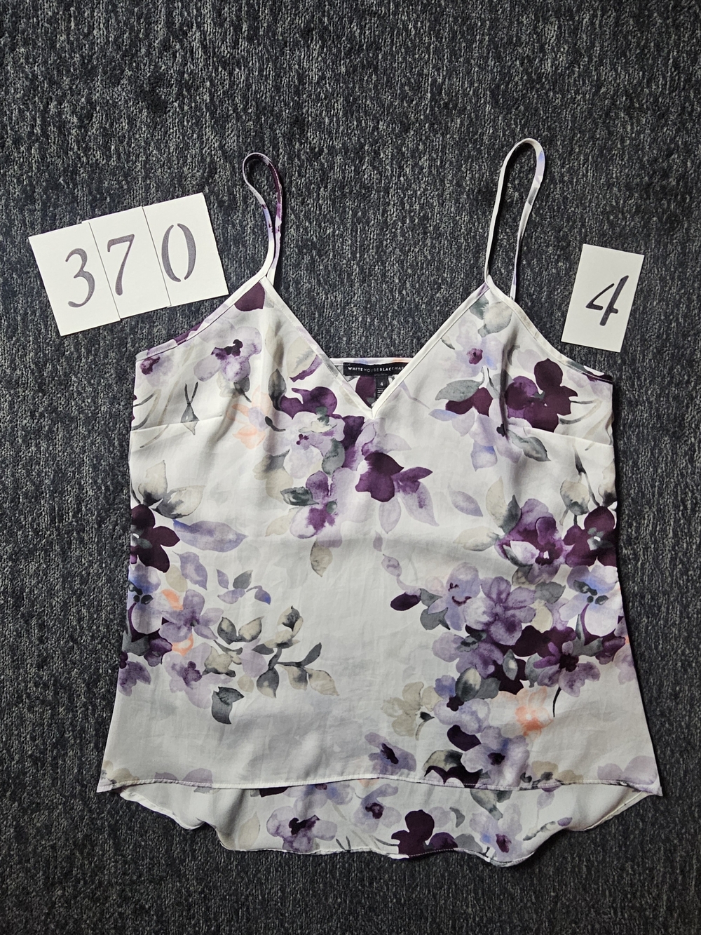 White House Black Market Floral Camisole in Purple & White Size 4 Like New